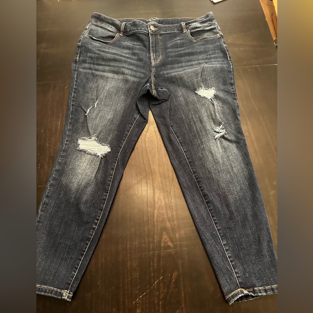 Maurices Womens Mid Rise Distressed Tapered Ankle Jeans Size 22 Short Dark Wash